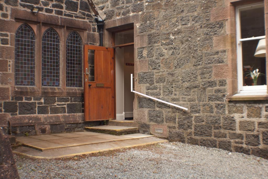 The Apartment Portree Bagian luar foto